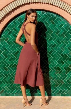 Valenz Square Neck Open Back Midi Dress -Sun Gaia Dresses Shop A58A8764