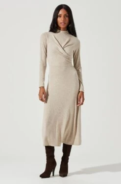Delancy Open Back Long Sleeve Midi Dress 22 Delancy Open Back Long Sleeve Midi Dress -Sun Gaia Dresses Shop ACDR101379 OATMEAL 1496
