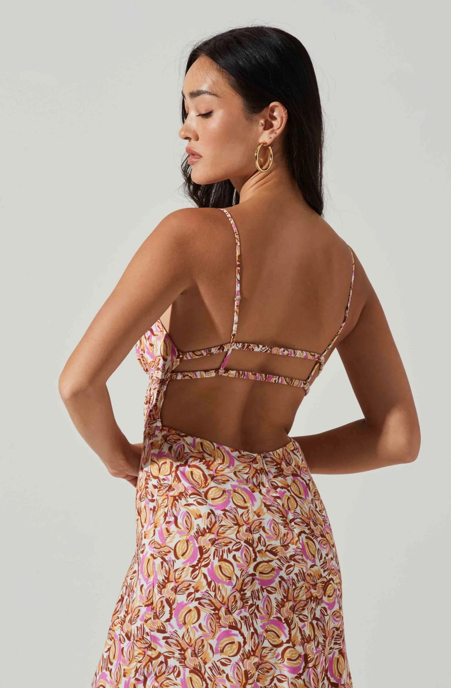 Maritza Floral Smocked Midi Dress 6 Maritza Floral Smocked Midi Dress - Image 4