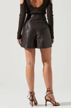 Wilma Faux Leather Shorts -Sun Gaia Dresses Shop ACP7242 DARKBROWN 1904