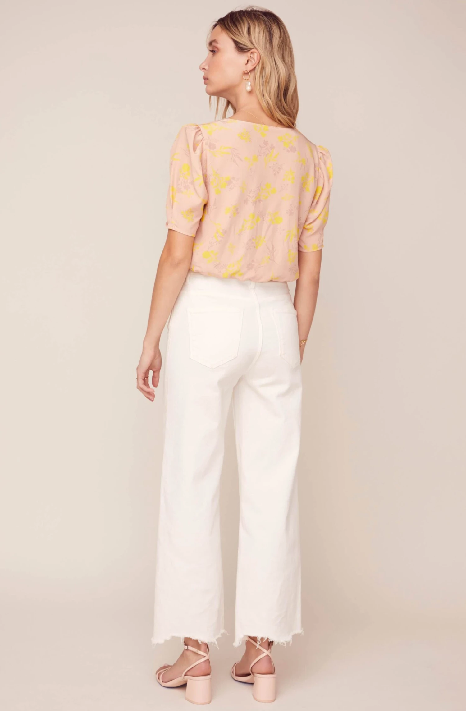 Sunday Floral Puff Sleeve Top 5 Sunday Floral Puff Sleeve Top - Image 3