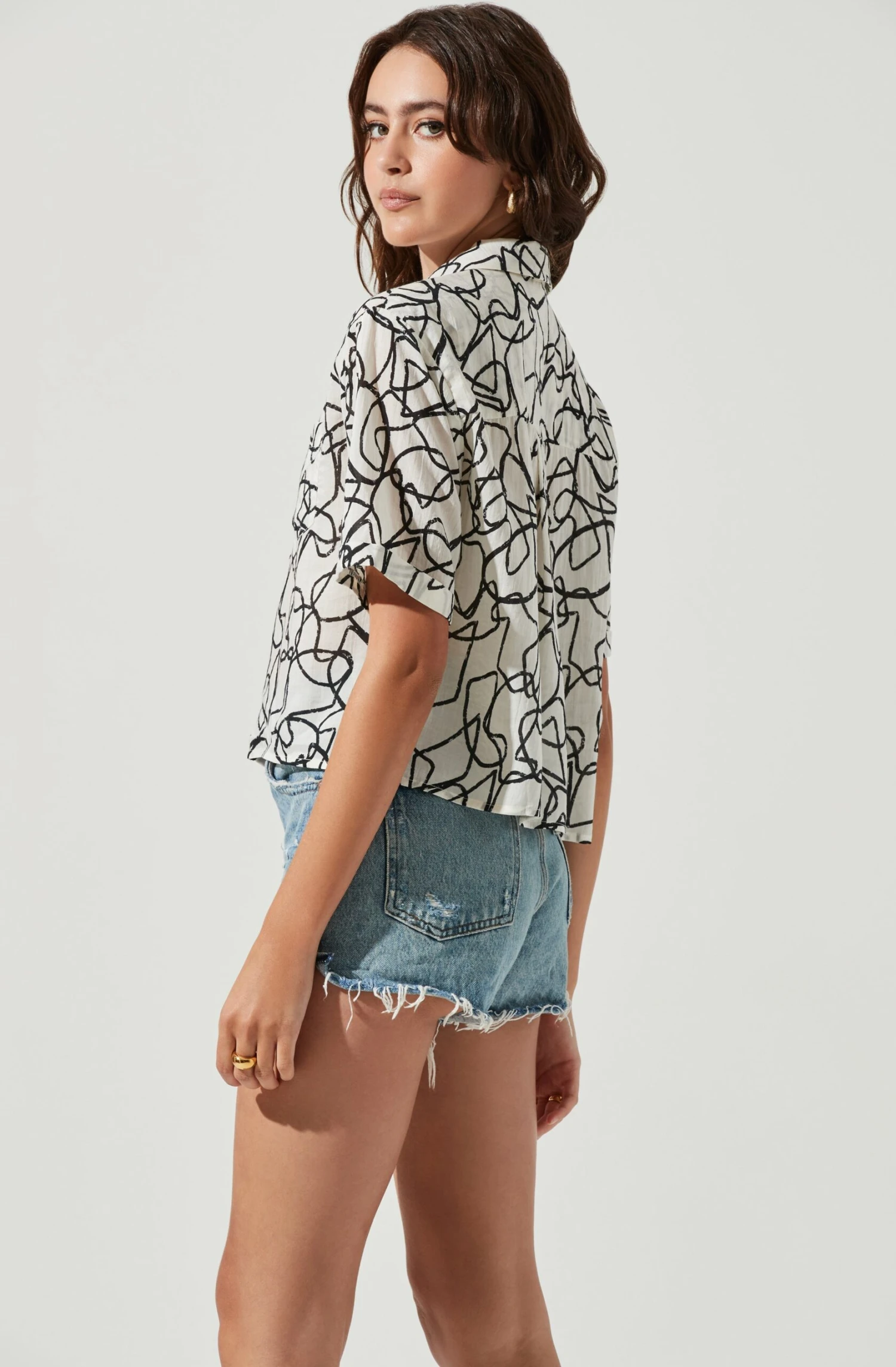 Chrysanthe Abstract Print Button Down Short Sleeve Top 8 Chrysanthe Abstract Print Button Down Short Sleeve Top - Image 6