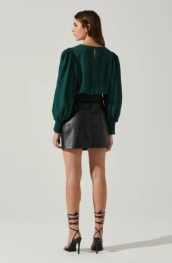 Wrenley Twist Front Puff Sleeve Top -Sun Gaia Dresses Shop ACT17827 HUNTERGREEN 6