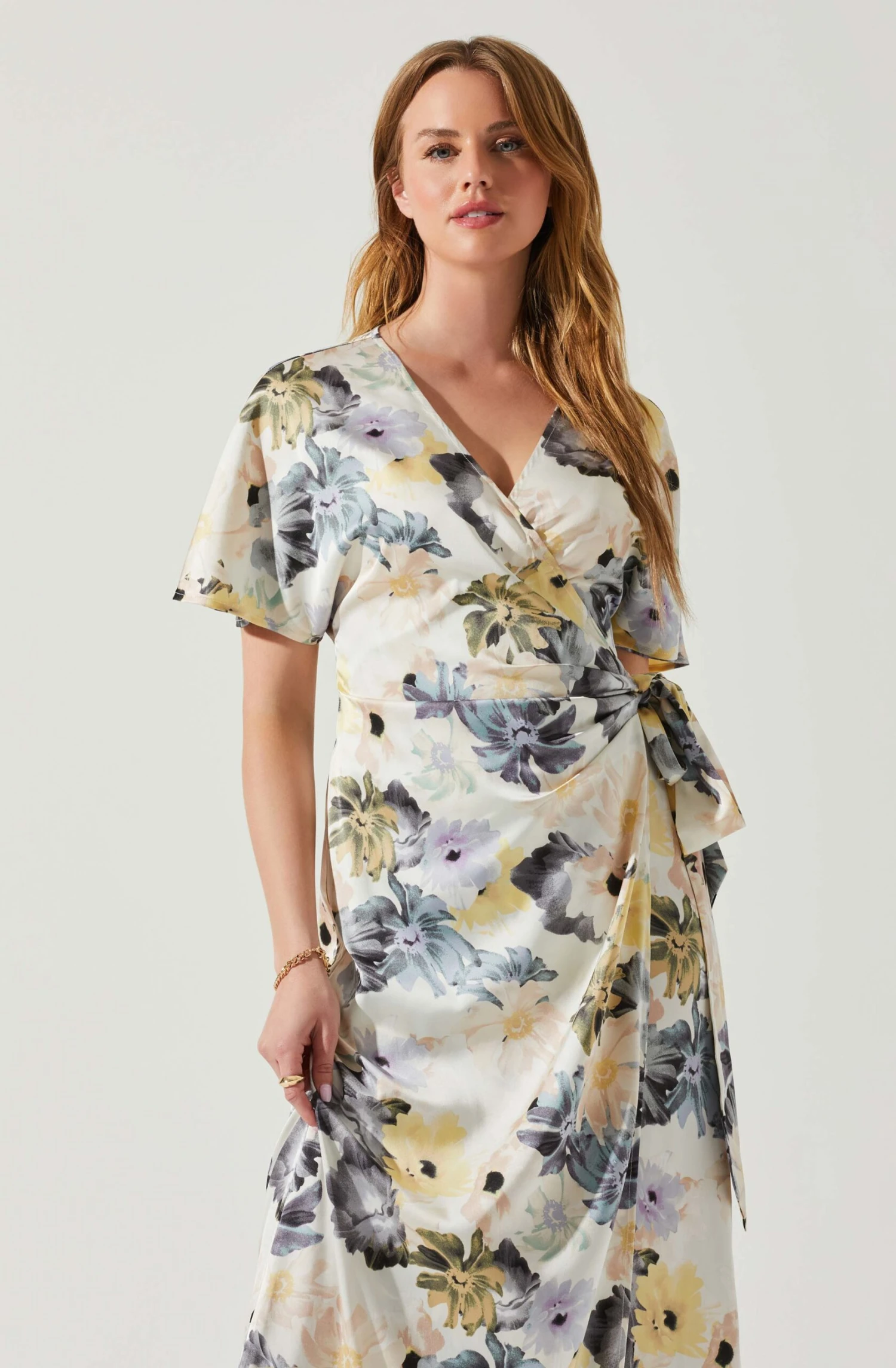Floral Short Sleeve Wrap Front Maxi Dress 6 Floral Short Sleeve Wrap Front Maxi Dress - Image 4