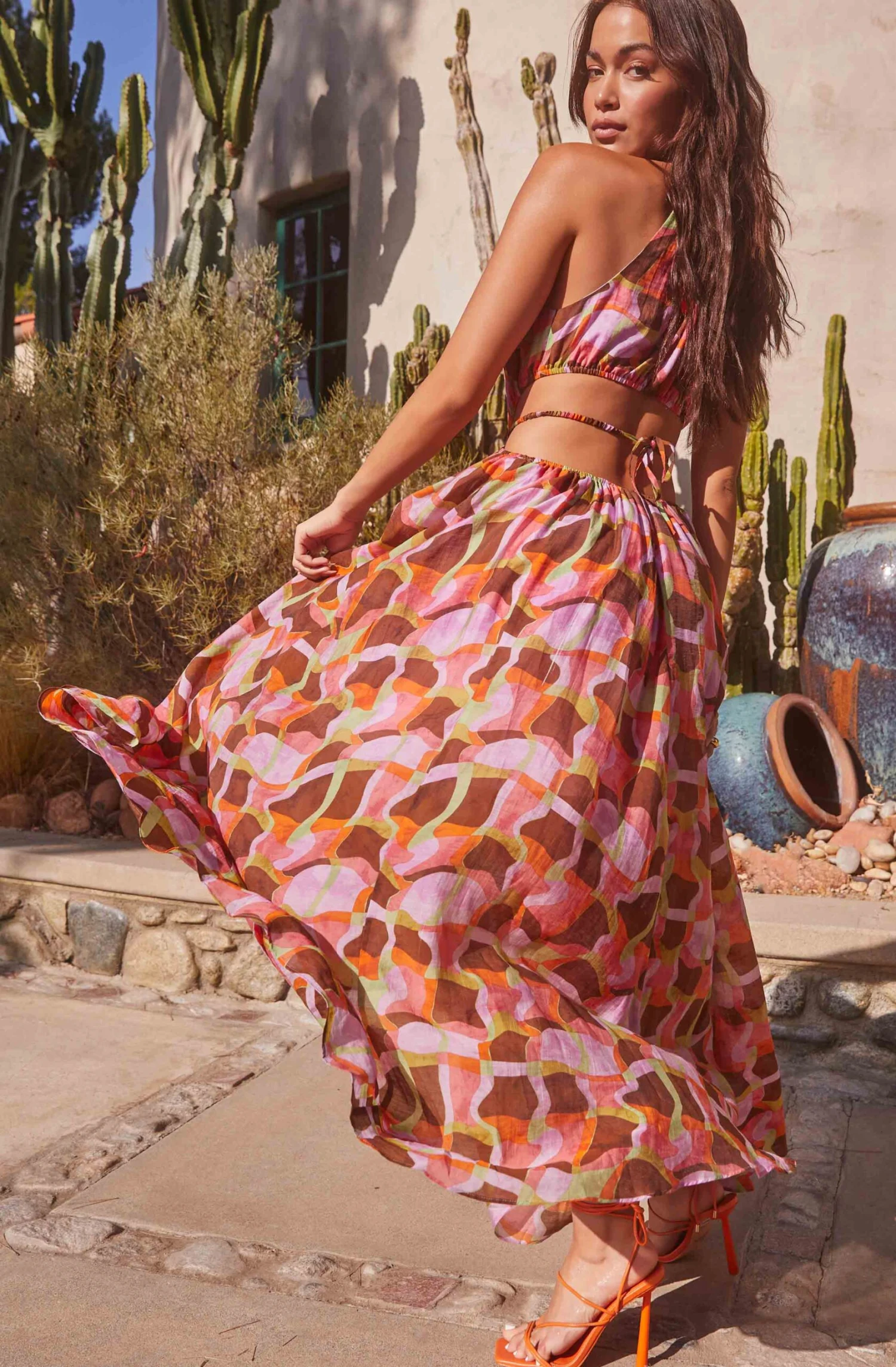 Sivana Halter Neck Geo Print Maxi Dress 7 Sivana Halter Neck Geo Print Maxi Dress - Image 5