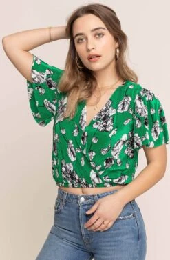 Short Sleeve Crinkle Wrap Top -Sun Gaia Dresses Shop AT13629 GREEN FLORAL 2B