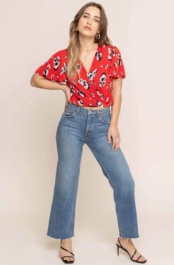 Short Sleeve Crinkle Wrap Top -Sun Gaia Dresses Shop AT13629 RED FLORAL 2A