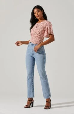 Floral Key Hole Flutter Sleeve Top -Sun Gaia Dresses Shop AT17291 REDDITSY 2