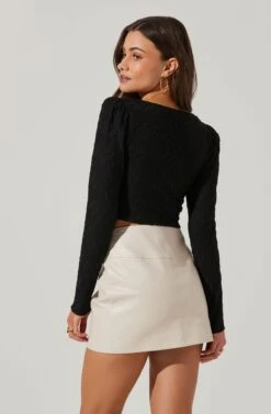 Long Sleeve Ruched Center Top -Sun Gaia Dresses Shop AT17573 BLACK 4