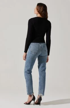 Long Sleeve Cupped Bust Knit Top 12 Long Sleeve Cupped Bust Knit Top -Sun Gaia Dresses Shop AT17996 BLACK 5