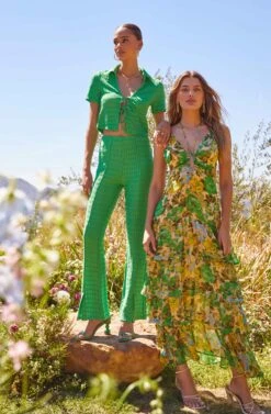 Zoey Seamed Split Hem Pants -Sun Gaia Dresses Shop Shoot 3132