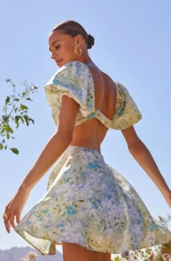 Clarita Floral Cutout Puff Sleeve Mini Dress 11 Clarita Floral Cutout Puff Sleeve Mini Dress -Sun Gaia Dresses Shop Shoot 3680