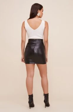 Ribbed V Neck Bodysuit -Sun Gaia Dresses Shop WL18 1285 IVORY 4